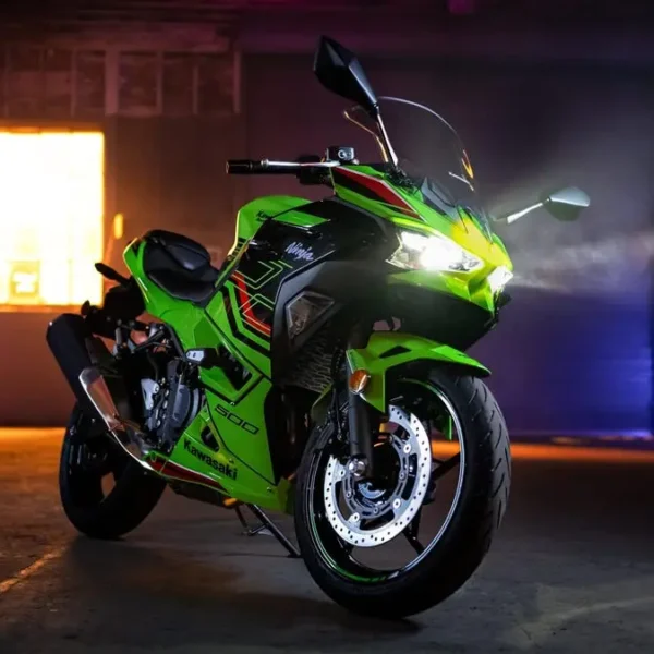 धूम मचाने आ रही है 2025 Kawasaki Ninja…